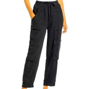 🖤 Free People Black Linen Cotton Cargo Pants Size Medium never worn